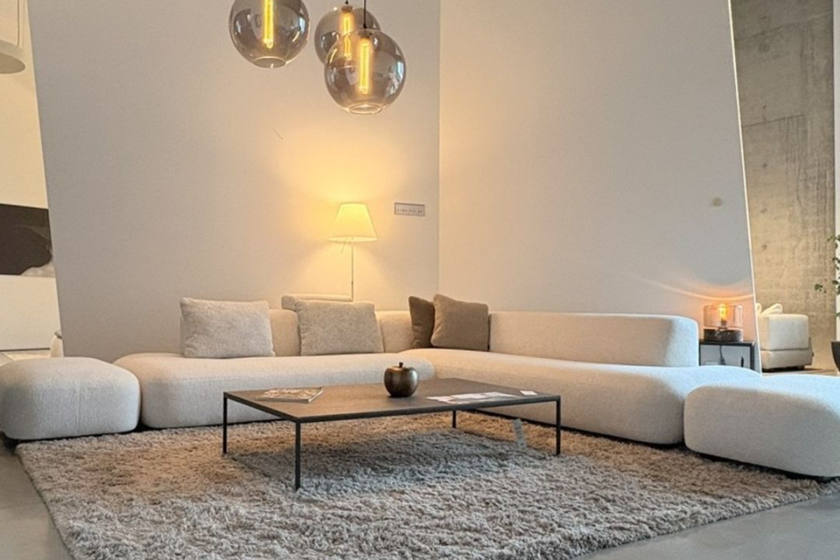 Jason, klassieke sofa met open uiteinde van Koozo
